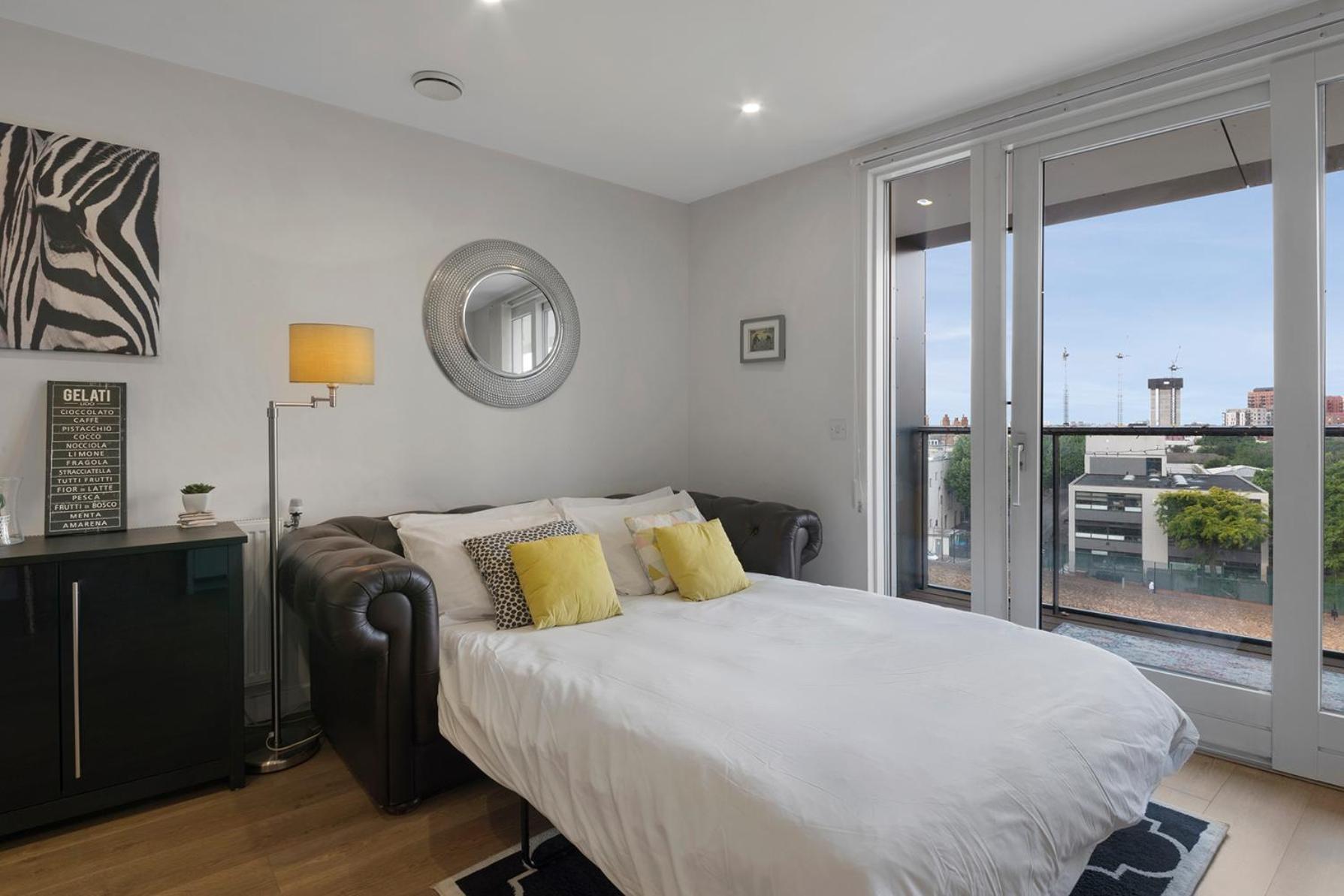 Charming 2 Bedrooms For Up To 6 People * London